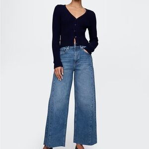 NWT- GAP Women's High Rise Jeans